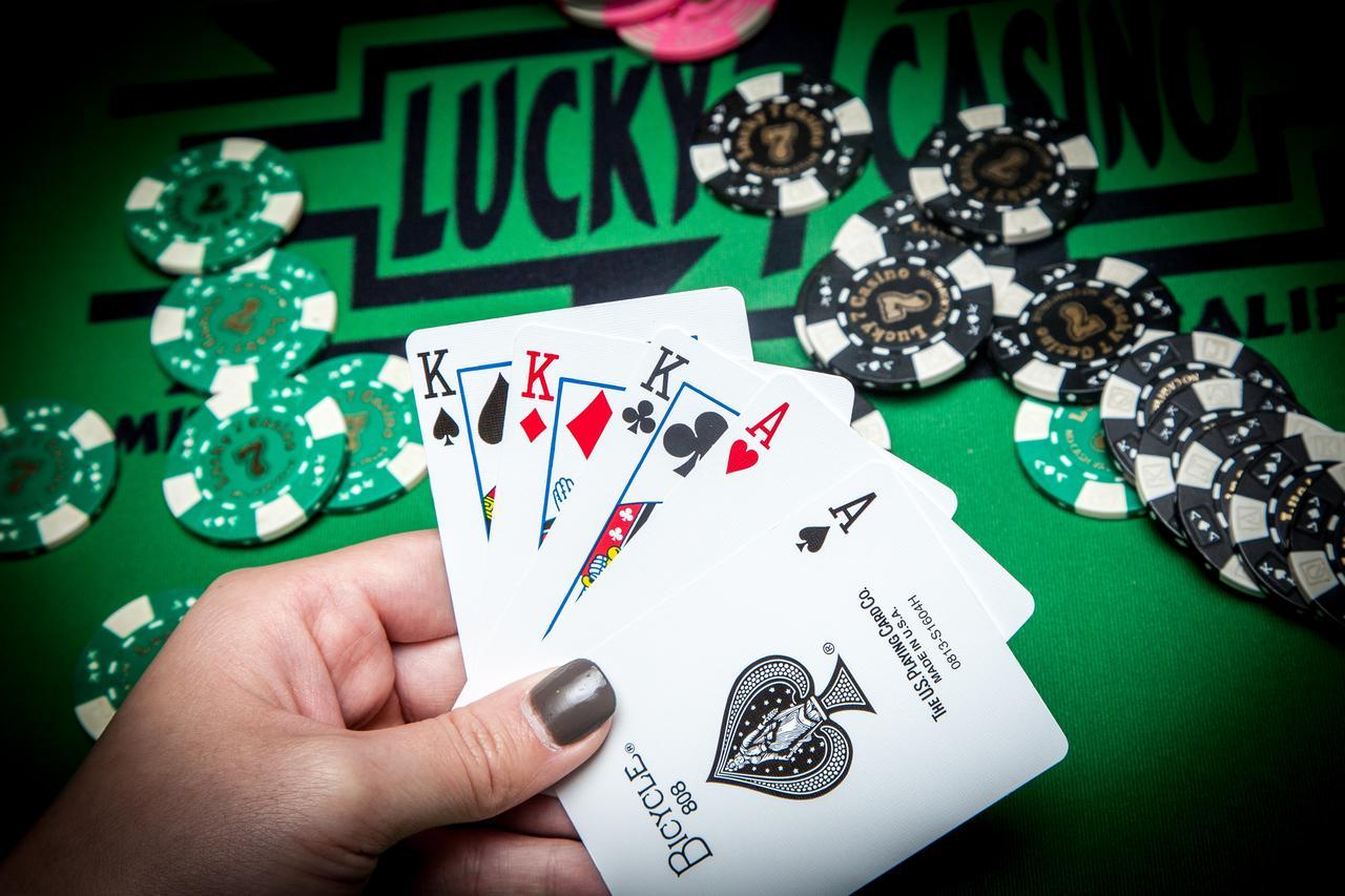 Lucky 7 Casino & Hotel Smith River Extérieur photo